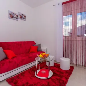 Apartment Ema, Split